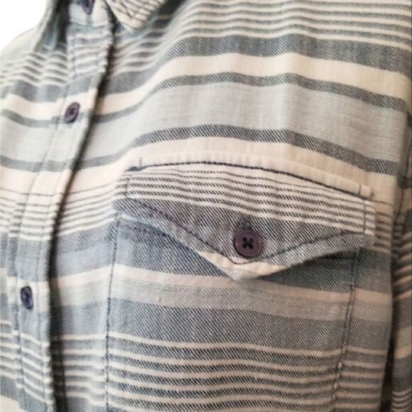 Dylan Blue Striped Button Up Shirt Size M - Picture 5 of 7